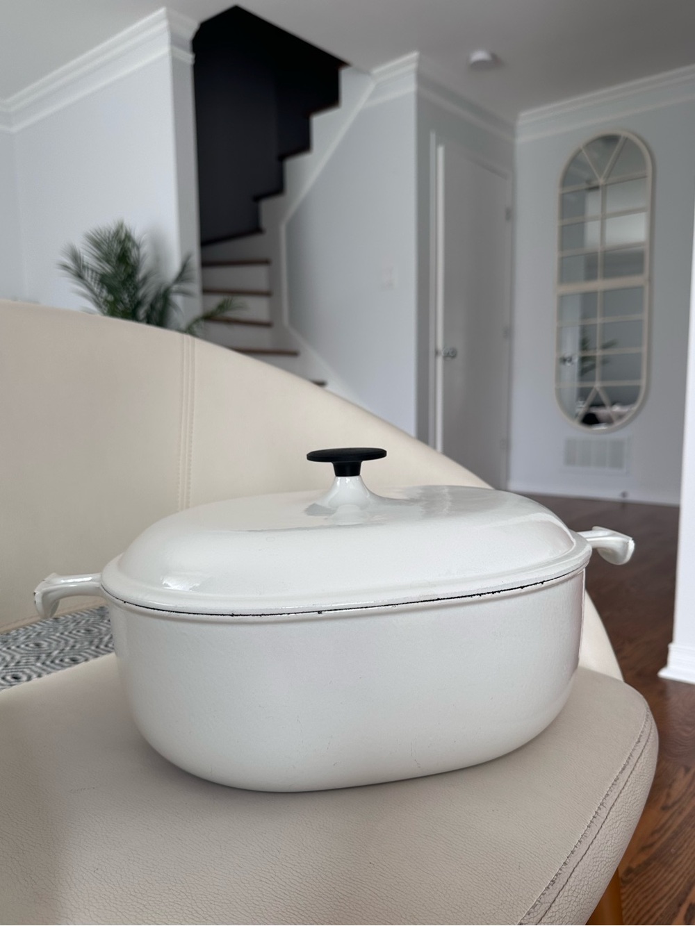 Le Creuset “La Mama” 33 Large White Oval Enamel Cast Iron Dutch Oven